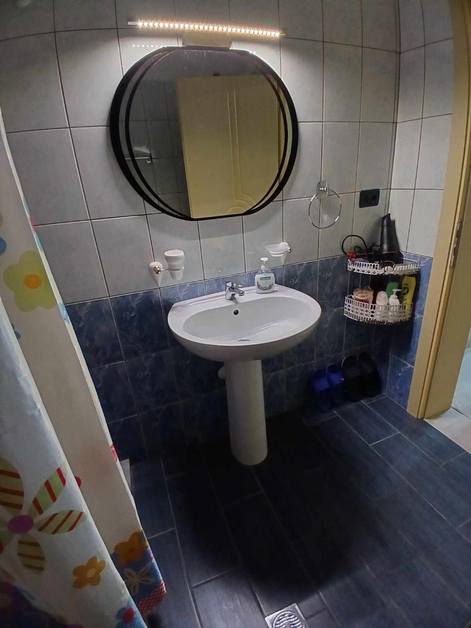 Eniguesthouse Gjirokastër Екстериор снимка