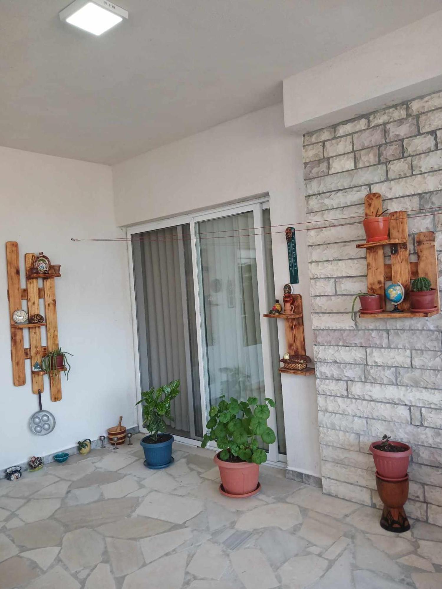 Eniguesthouse Gjirokastër Екстериор снимка