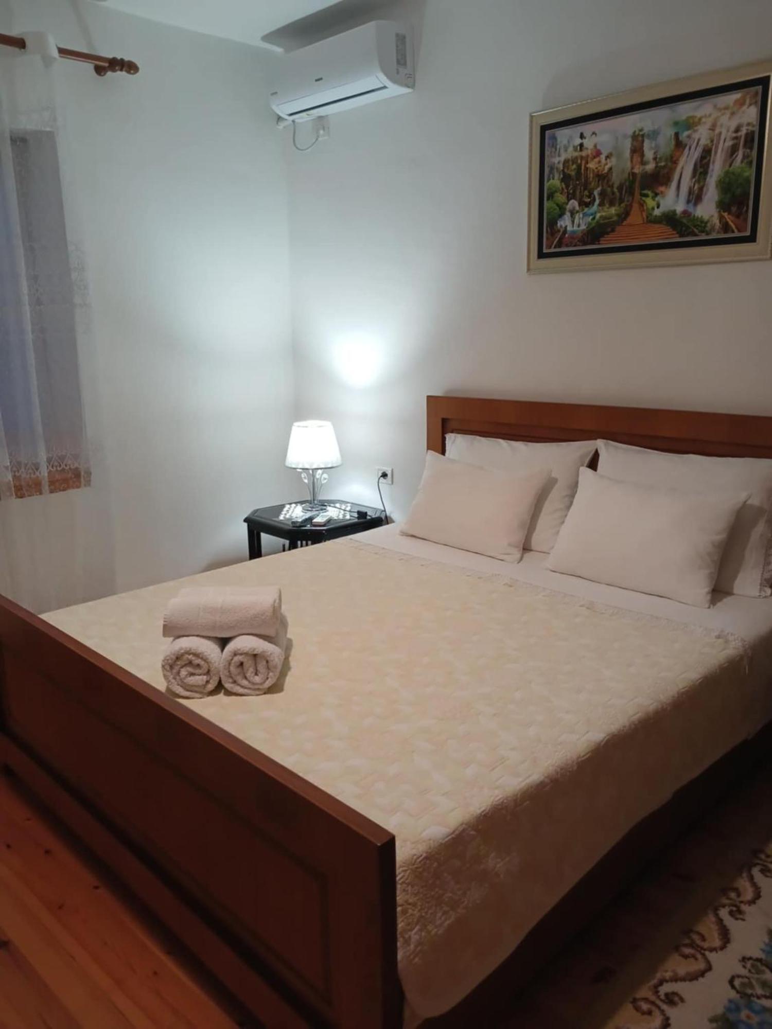 Eniguesthouse Gjirokastër Екстериор снимка